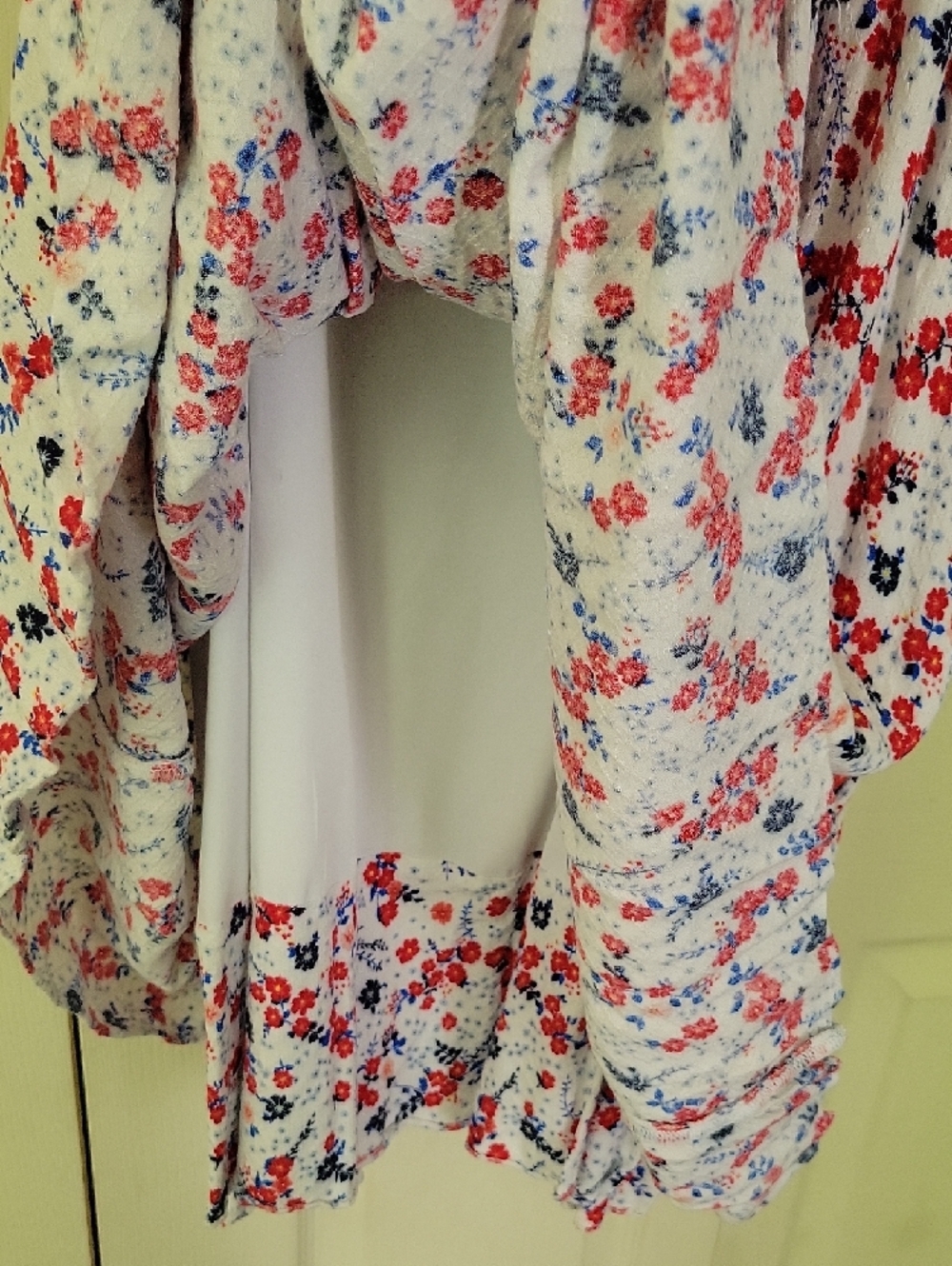 Time and Tru White Midi Dress with Red Floral Print Size 2X - Picture 5 of 7